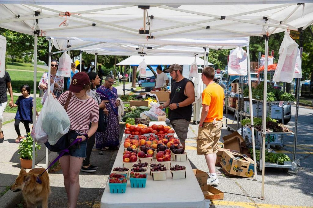 NeighborhoodCarouselImage002